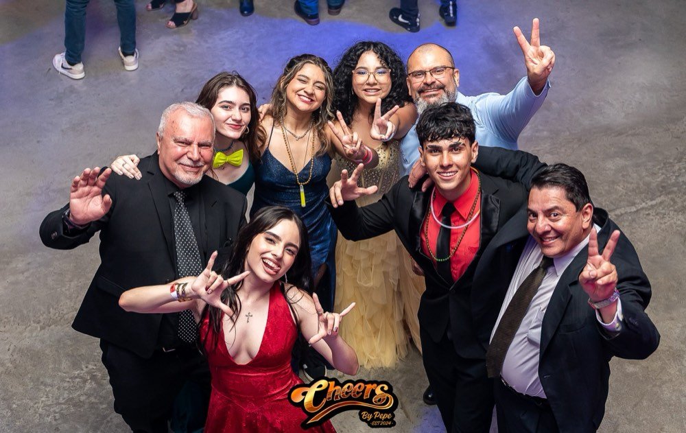 Noche en Cheers Coyote Belén